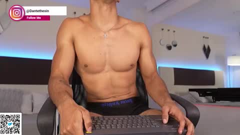 Snapshot of danteestone chatting on 02-02-26, 08:18 Dante online show from 02-02-26, 08:18