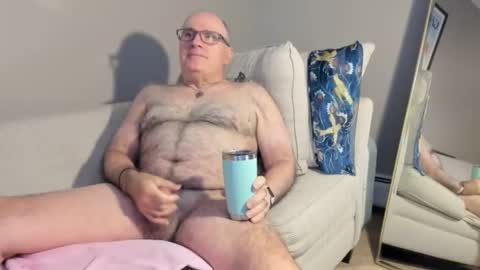 Mark online show from 10-15-25, 06:35