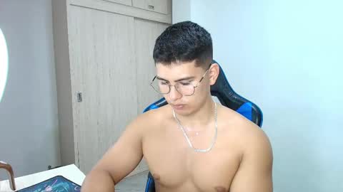 Snapshot of dantraxx chatting on 01-05-25, 06:56 Dantraxx online show from 01-05-25, 06:56