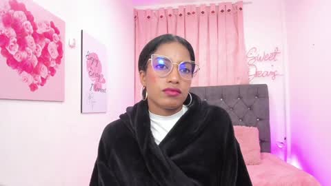 Snapshot of dany_brownie chatting on 01-06-25, 09:19 hi im DanyBest Squirter here on cb online show from 01-06-25, 09:19