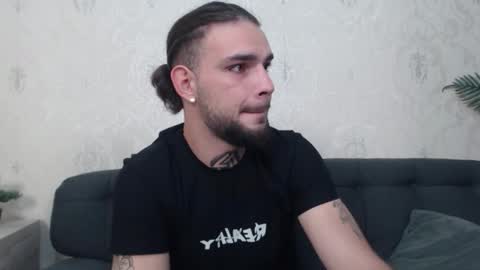 Danyel online show from 09-24-25, 07:39