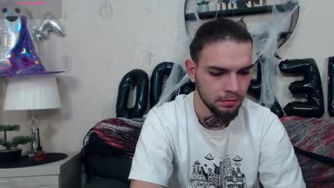 Danyel online show from 10-22-25, 06:51