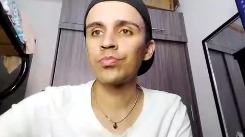 Snapshot of danylano chatting on 10-26-25, 09:10 Daniel online show from 10-26-25, 09:10