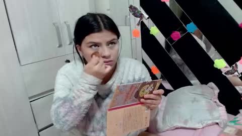 Snapshot of daphne877046 chatting on 10-25-25, 06:46 daphne877046 online show from 10-25-25, 06:46