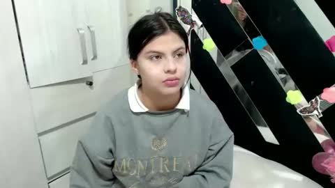 daphne877046 online show from 11-27-25, 05:48