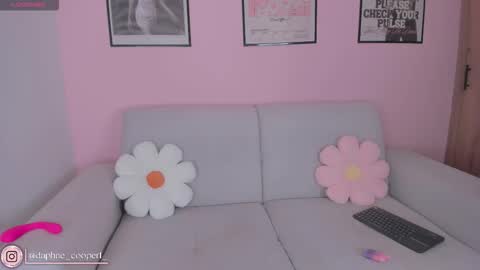 daphne_cooper1 online show from 02-08-26, 03:21