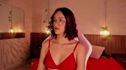 Daphne online show from 12-17-25, 03:12