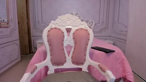 Snapshot of daphne_fox_ chatting on 03-09-25, 12:09 Daphne  online show from 03-09-25, 12:09