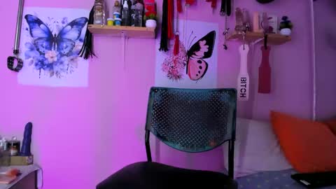 daphneandrade online show from 01-14-25, 03:57
