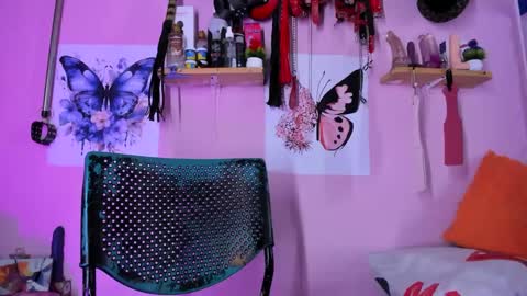daphneandrade online show from 01-26-25, 01:15