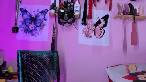 daphneandrade online show from 02-20-25, 08:03