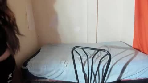 Snapshot of daphnegirlsexxy chatting on 11-18-25, 03:12 daphnegirlsexxy online show from 11-18-25, 03:12