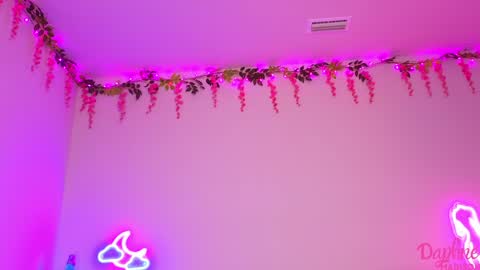 Snapshot of daphnemadison chatting on 11-05-25, 10:10 Daphne Madison online show from 11-05-25, 10:10