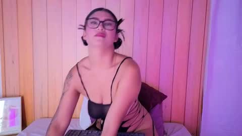 Daphne online show from 11-12-25, 03:40