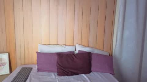 Daphne online show from 11-21-25, 12:43