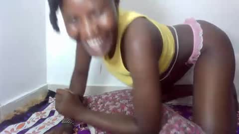 ESTHER online show from 11-01-25, 08:55