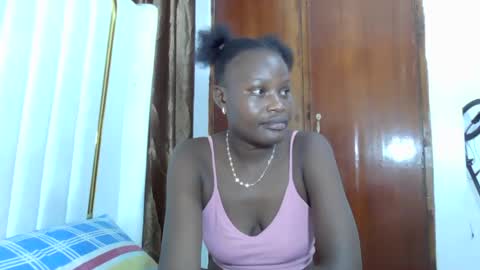 ESTHER online show from 11-10-25, 07:57