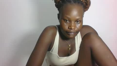 Snapshot of darberry21 chatting on 03-01-26, 06:43 ESTHER online show from 03-01-26, 06:43