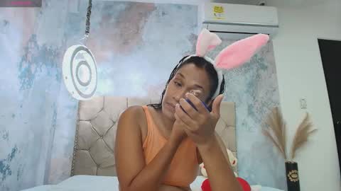 darcymoore_ online show from 09-30-25, 01:05