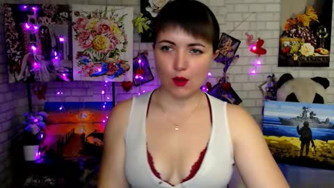 Snapshot of darina_m_ chatting on 11-07-25, 05:40 Darina online show from 11-07-25, 05:40