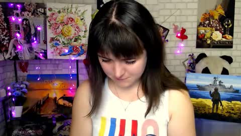 Snapshot of darina_m_ chatting on 11-15-25, 06:55 Darina online show from 11-15-25, 06:55