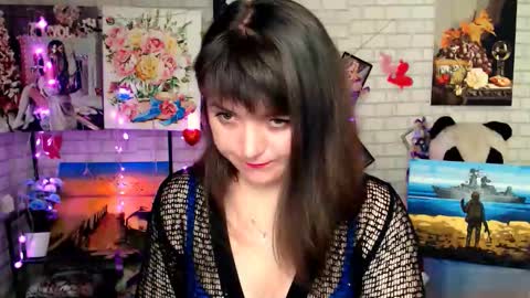 Snapshot of darina_m_ chatting on 11-16-25, 07:14 Darina online show from 11-16-25, 07:14