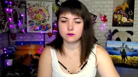 Snapshot of darina_m_ chatting on 11-20-25, 06:57 Darina online show from 11-20-25, 06:57