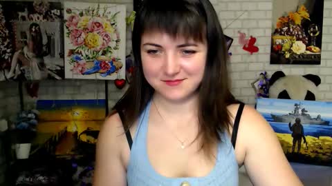 Snapshot of darina_m_ chatting on 11-21-25, 08:02 Darina online show from 11-21-25, 08:02