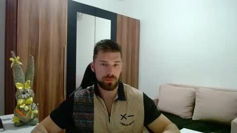 darius_94 online show from 04-06-26, 04:10