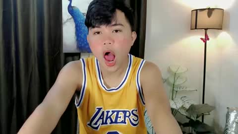 Snapshot of dariuskeller chatting on 01-09-25, 07:42 Darius online show from 01-09-25, 07:42