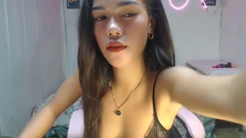 dark_angel143 online show from 10-06-25, 03:09
