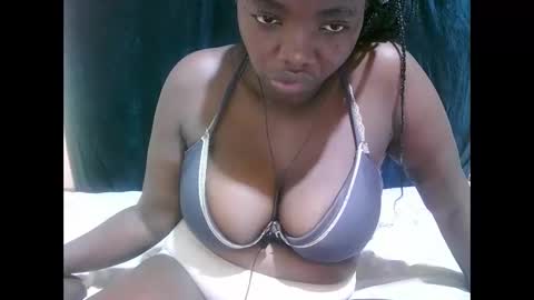 dark_anggel online show from 09-18-25, 05:04