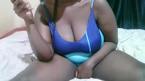 dark_anggel online show from 10-11-25, 05:17