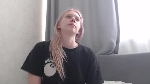 dark cherie  stacy online show from 04-13-26, 08:53