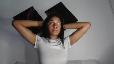 Snapshot of dark_enchantress_ chatting on 11-16-25, 02:39 Sofia online show from 11-16-25, 02:39