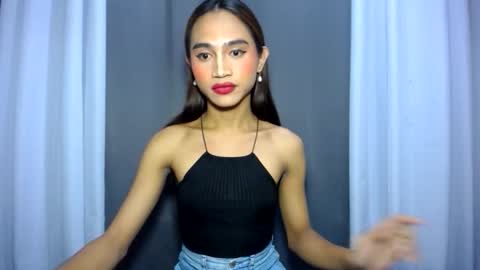 Snapshot of dark_hurohuro19 chatting on 02-17-26, 11:44 LIANNA online show from 02-17-26, 11:44