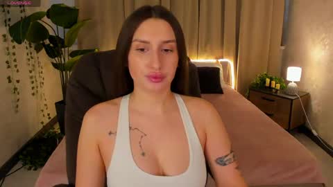 Snapshot of dark_jerry chatting on 04-05-26, 03:58 Celine online show from 04-05-26, 03:58