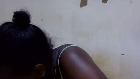 dark_princess1 online show from 11-02-25, 01:02