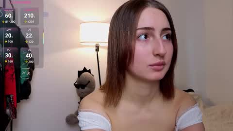 Snapshot of dark_project chatting on 11-14-25, 07:18 Emily online show from 11-14-25, 07:18