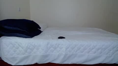 dark_qween online show from 10-30-25, 06:37