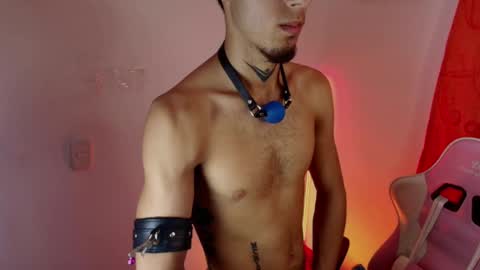 Snapshot of dark_rosse1 chatting on 02-12-26, 02:28 rosse online show from 02-12-26, 02:28