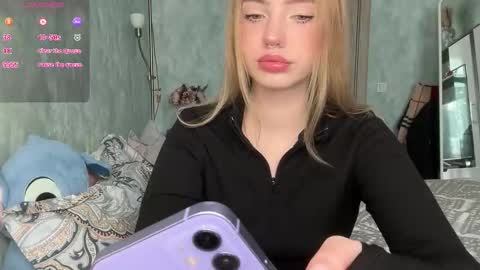 Snapshot of dark_side1213 chatting on 10-07-25, 08:44 Darkside online show from 10-07-25, 08:44