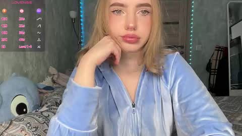 Snapshot of dark_side1213 chatting on 10-15-25, 07:08 Darkside online show from 10-15-25, 07:08