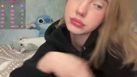 Snapshot of dark_side1213 chatting on 10-27-25, 11:03 Darkside online show from 10-27-25, 11:03