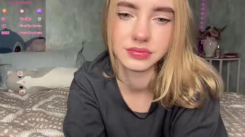 Snapshot of dark_side1213 chatting on 10-30-25, 07:10 Darkside online show from 10-30-25, 07:10