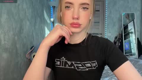 Snapshot of dark_side1213 chatting on 11-17-25, 07:03 Darkside online show from 11-17-25, 07:03