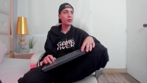 dark_sun333 online show from 11-23-25, 08:08