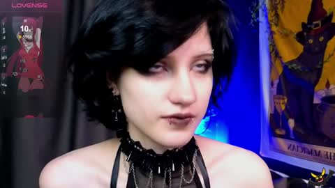 Snapshot of dark_vamp_ chatting on 12-12-24, 12:05 Vamp online show from 12-12-24, 12:05
