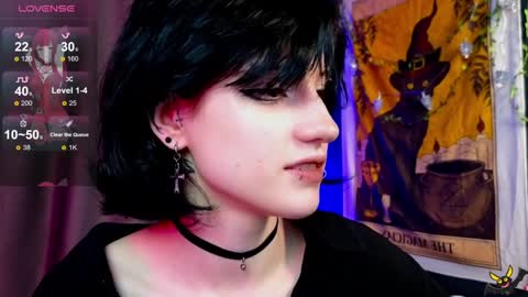 Snapshot of dark_vamp_ chatting on 12-13-24, 08:47 Vamp online show from 12-13-24, 08:47