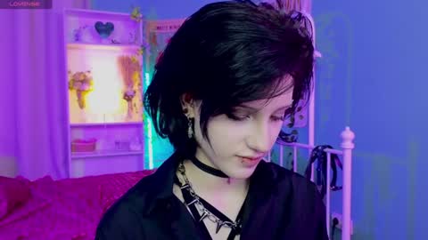 Snapshot of dark_vamp_ chatting on 01-23-25, 11:58 Vamp online show from 01-23-25, 11:58
